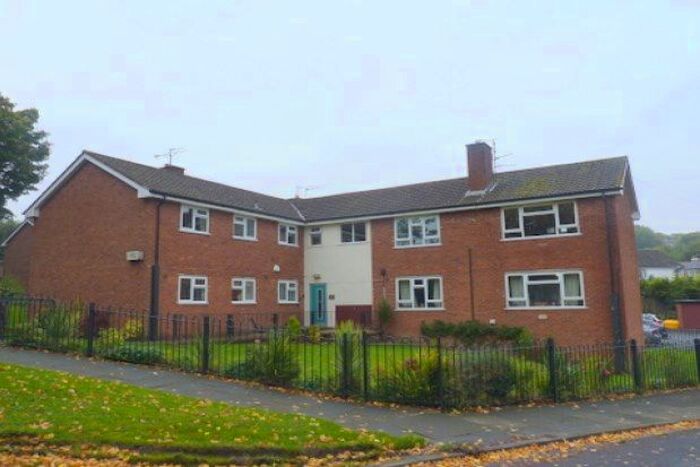 2 Bedroom Flat To Rent In The Grove, Oxton, CH43