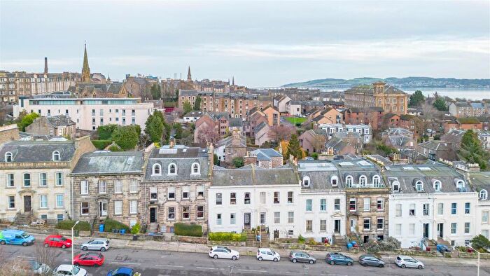2 Bedroom Flat For Sale In Windsor Street, Dundee, DD2