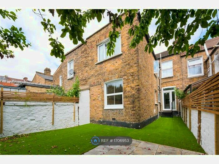 2 Bedroom Flat To Rent In Tunley Road, London, NW10