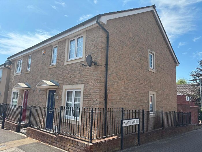 3 Bedroom End Terrace House To Rent In Bates Way, Swindon, SN2