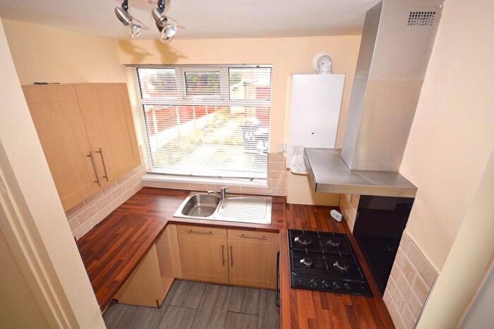 1 Bedroom Flat To Rent In Ward Street, New Tupton, Chesterfield, S42