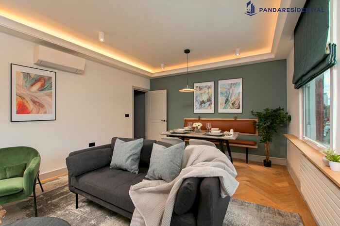 3 Bedroom Flat To Rent In Kenway Road, London, SW5