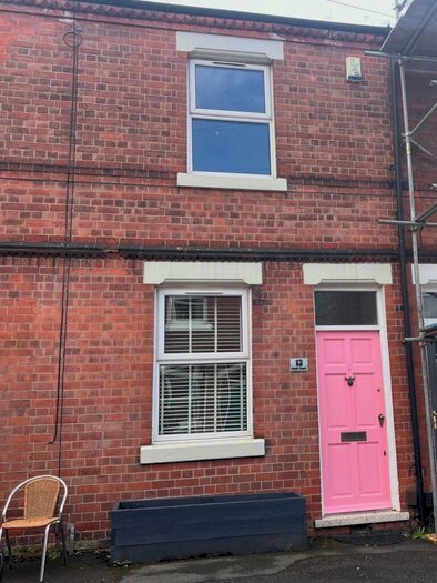2 Bedroom Terraced House To Rent In Ferriby Terrace, Nottingham, Nottinghamshire, NG2