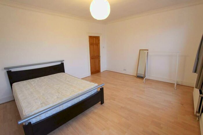 2 Bedroom Apartment To Rent In Rectory Road, London, N16