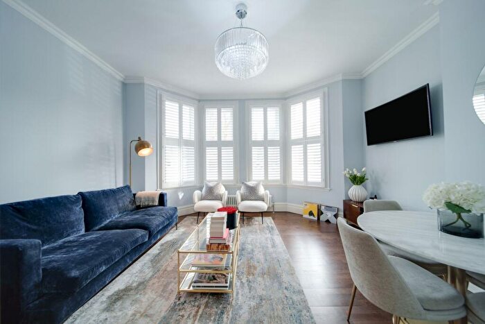 2 Bedroom Flat To Rent In Canadian Avenue Catford, SE6