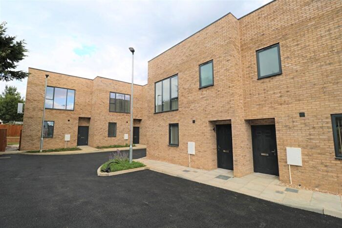 2 Bedroom Terraced House To Rent In Beagle Close, Mill Hill, NW7