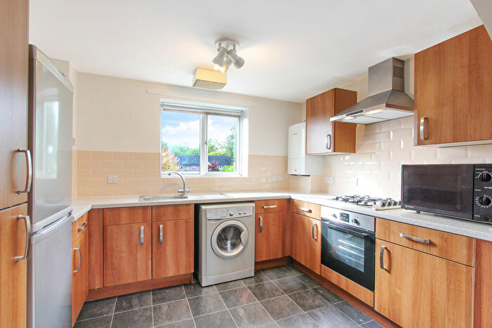 2 Bedroom Apartment To Rent In Ann Moss Way, SE16