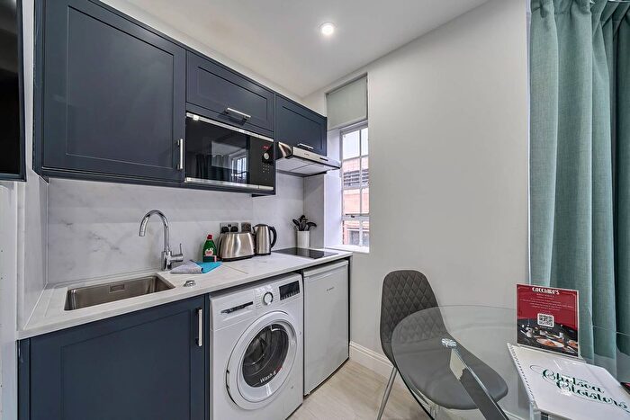 2 Bedroom Flat To Rent In Sloane Avenue, Chelsea, London, SW3