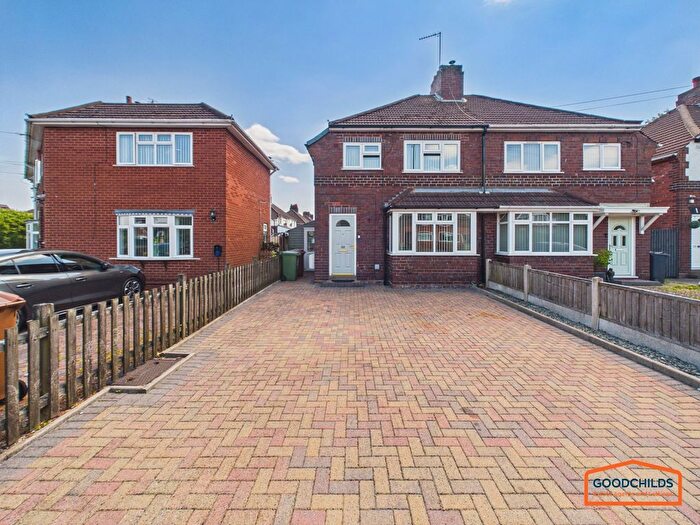 3 Bedroom Semi-detached House For Sale In Great Charles Street, Walsall, WS8