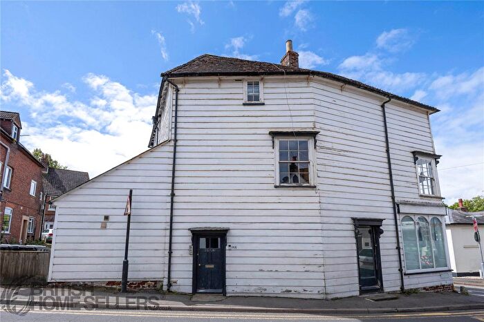 2 Bedroom Flat For Sale In High Street, Seal, Sevenoaks, Kent, TN15