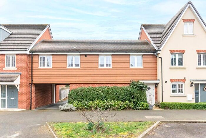 2 Bedroom Coach House To Rent In Theedway, Leighton Buzzard, LU7