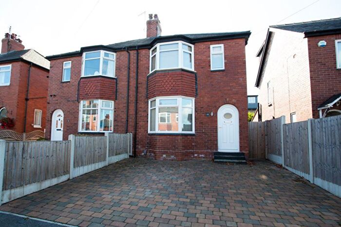 3 Bedroom Property To Rent In Harlow Crescent, Harrogate, HG2