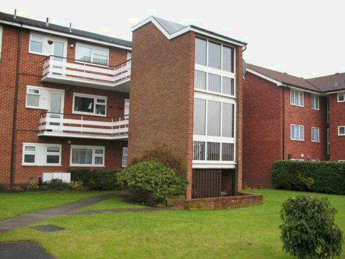 2 Bedroom Flat To Rent In Hardwick Court, Hardwick Close, Stanmore, HA7