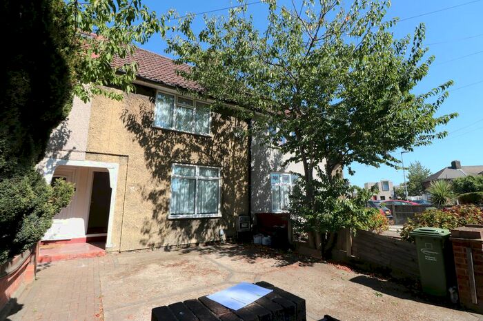 2 Bedroom Terraced House To Rent In Ivinghoe Road, Dagenham, Essex, RM8