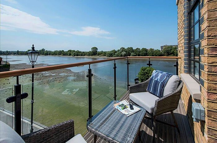 3 Bedroom Flat To Rent In Palace Wharf, Hammersmith, London, W6