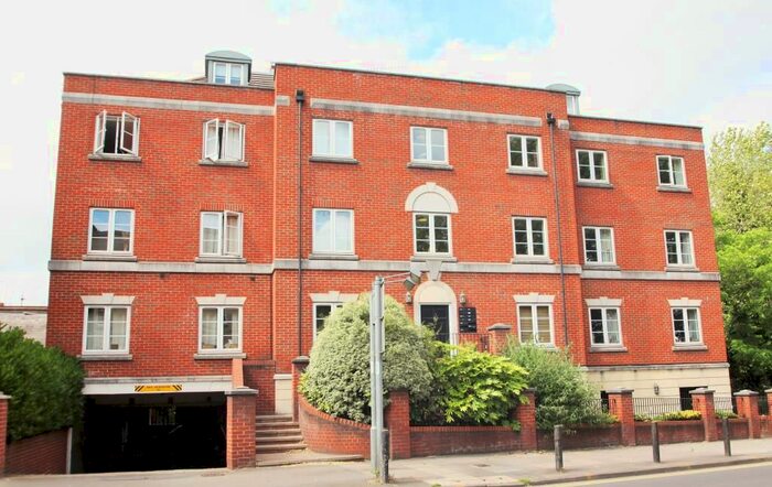 2 Bedroom Flat To Rent In Castle Gate, Castle Street, Reading, Berkshire, RG1
