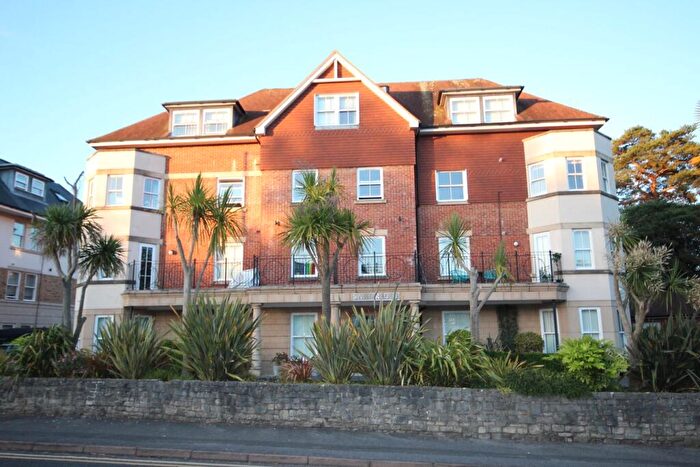 2 Bedroom Apartment For Sale In Durley Chine Road, Durley Chine, BH2