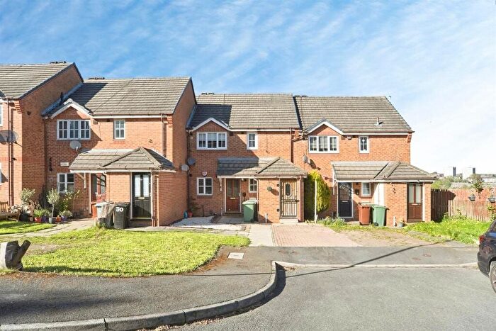 1 Bedroom Flat For Sale In Wensleydale Drive, Leeds, LS12