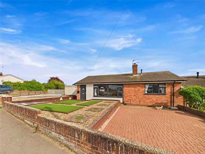 2 Bedroom Bungalow For Sale In Queensdale Close, Ipswich, Suffolk, IP1