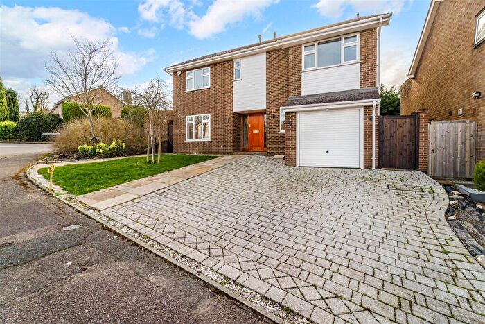 4 Bedroom Detached House To Rent In Montrouge Crescent, Epsom, KT17