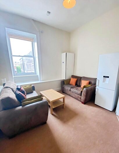 3 Bedroom Flat To Rent In Easter Road, Edinburgh, EH7
