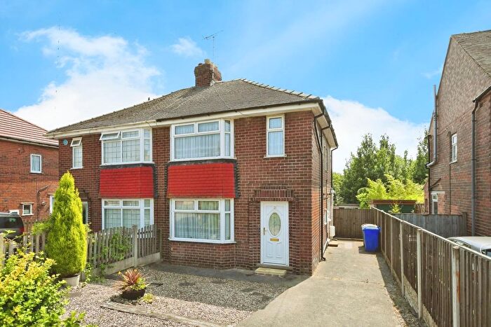 3 Bedroom Semi-Detached House For Sale In Franklyn Drive, Staveley, Chesterfield, S43