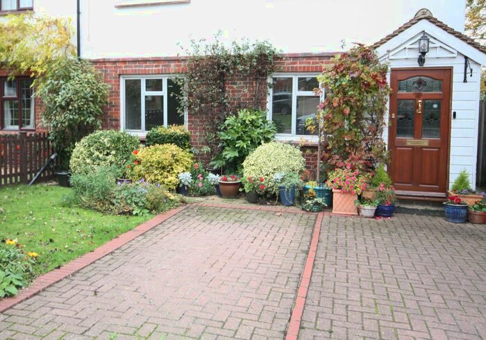 2 Bedroom Maisonette To Rent In Rectory Lane, Ashtead KT21