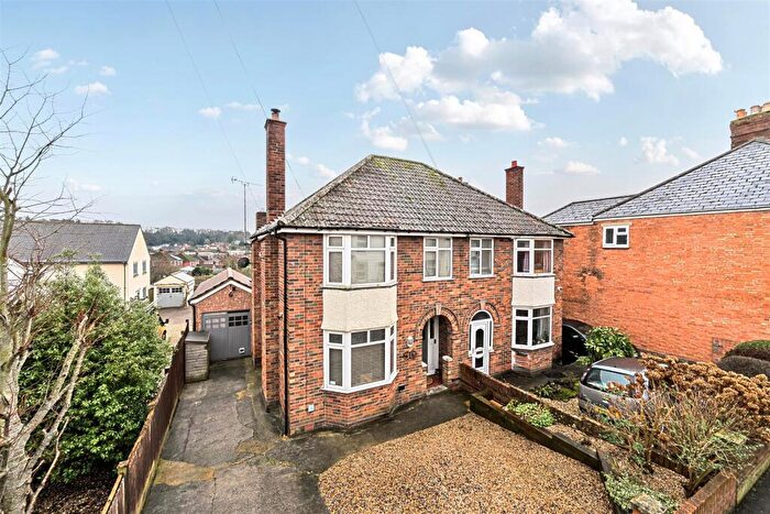 3 Bedroom Semi Detached House For Sale In Huish, Yeovil, BA20