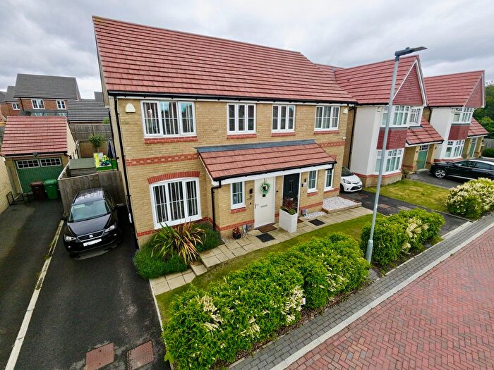 3 Bedroom Semi Detached House For Sale In Serenity Close, Stanley, Wakefield, Yorkshire, WF3