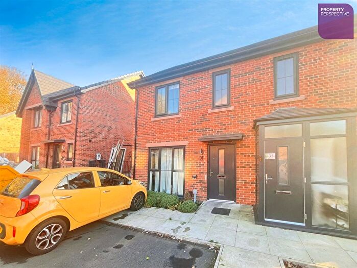 3 Bedroom Semi Detached House For Sale In Irwell Drive, Salford, M7