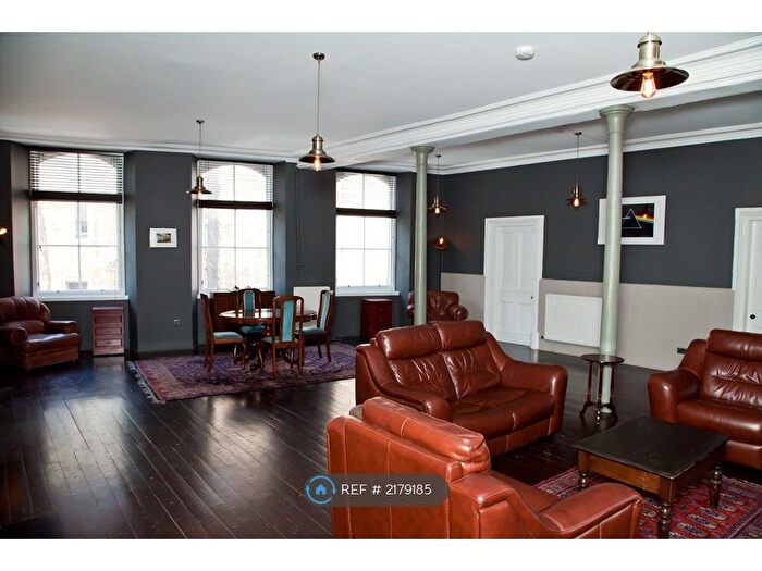 2 Bedroom Flat To Rent In Bernard Street, Edinburgh, EH6