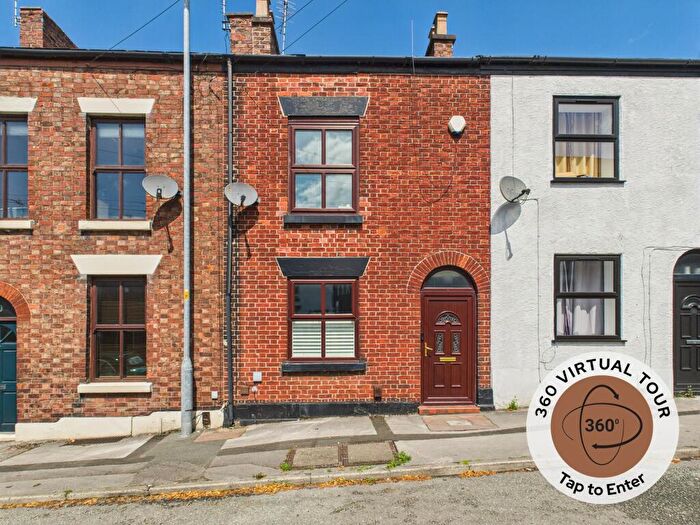 3 Bedroom Terraced House For Sale In Brook Street, Macclesfield, SK11