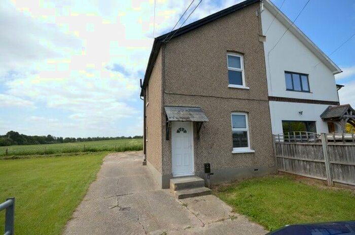 2 Bedroom Semi-Detached House To Rent In Private Road, Chelmsford, CM2