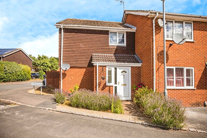 3 Bedroom End Of Terrace House For Sale In Harwich Close, Lower Earley, Reading, RG6