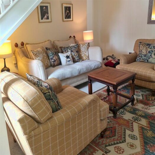 2 Bedroom Flat To Rent In High Street, Auchterarder, PH3