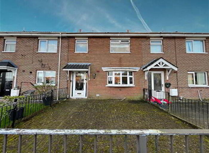 TownHouse For Sale In Wheatfield Drive, Belfast, BT14
