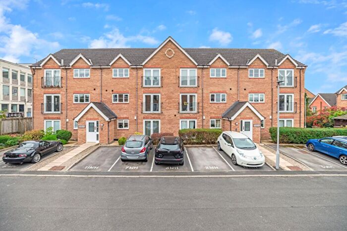 2 Bedroom Flat For Sale In Blackthorn Road, Ilkley, West Yorkshire, LS29