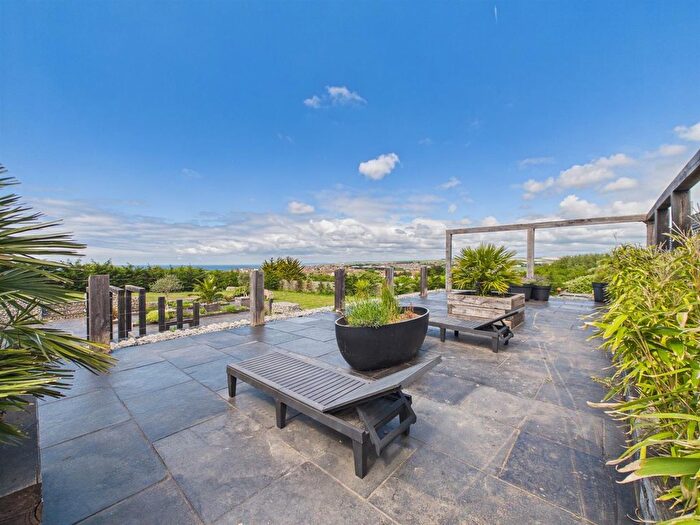 6 Bedroom Detached House For Sale In Chene Road, Peacehaven, BN10