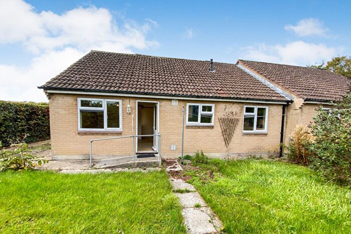 2 Bedroom Bungalow For Sale In The Glebe, Calne, SN11
