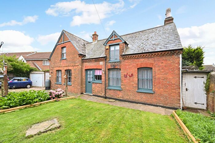 2 Bedroom Detached House For Sale In De Cham Road, St. Leonards-On-Sea, TN37