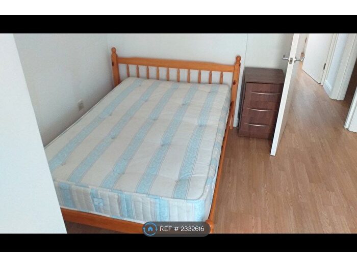 3 Bedroom Flat To Rent In Davenant Road, London, N19