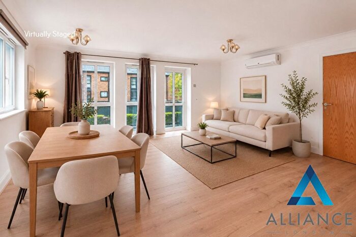 2 Bedroom Flat For Sale In Brightlingsea Place, London, E14