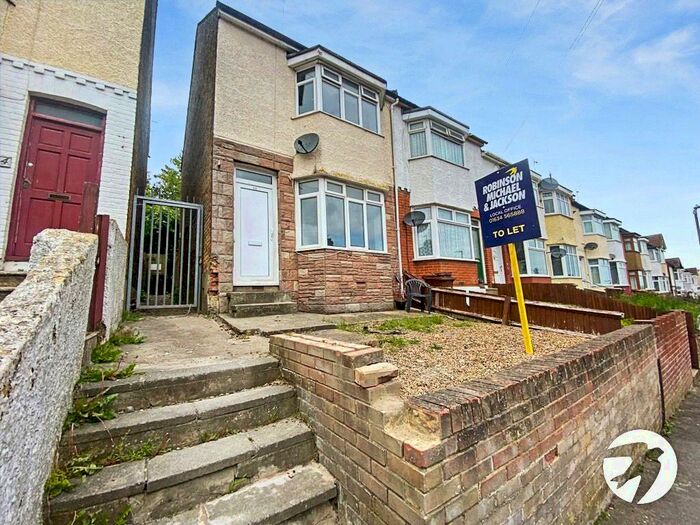 3 Bedroom Terraced House To Rent In Cottall Avenue, Chatham, Kent, ME4
