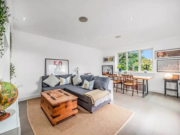 1 Bedroom Flat To Rent In London Borough Of Wandsworth, SW15