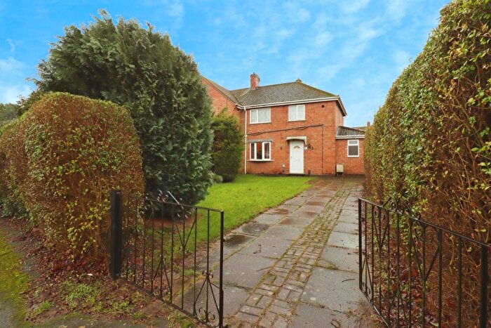 3 Bedroom Semi-Detached House For Sale In Ollis Close, Corby, NN17