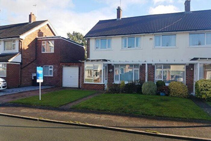 3 Bedroom Semi-Detached House To Rent In Broughton, Chester, CH4