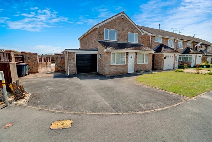 3 Bedroom Detached House For Sale In Norfolk Crescent, Nuneaton, CV10