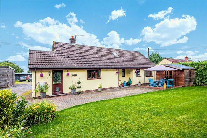 4 Bedroom Bungalow For Sale In Long Lane, Dunkeswell, Devon, EX14