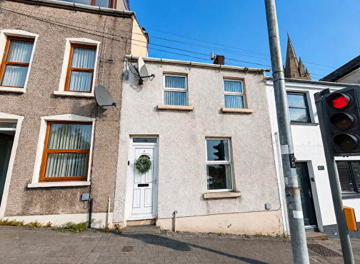 2 Bedroom Mid TownHouse For Sale In Creggan Road, L’derry, BT48