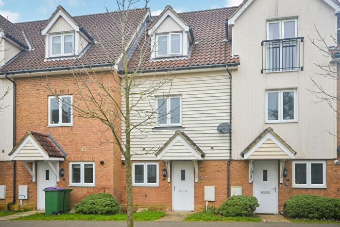 4 Bedroom House To Rent In Page Road, Hawkinge, CT18